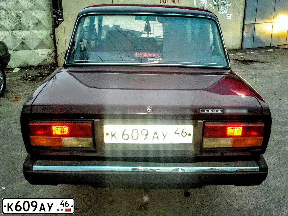 Фото автомобиля LADA 2107, 2006 — госномер К609АУ46. Цвет: ТЕМНО-ВИШНЕВЫЙ
