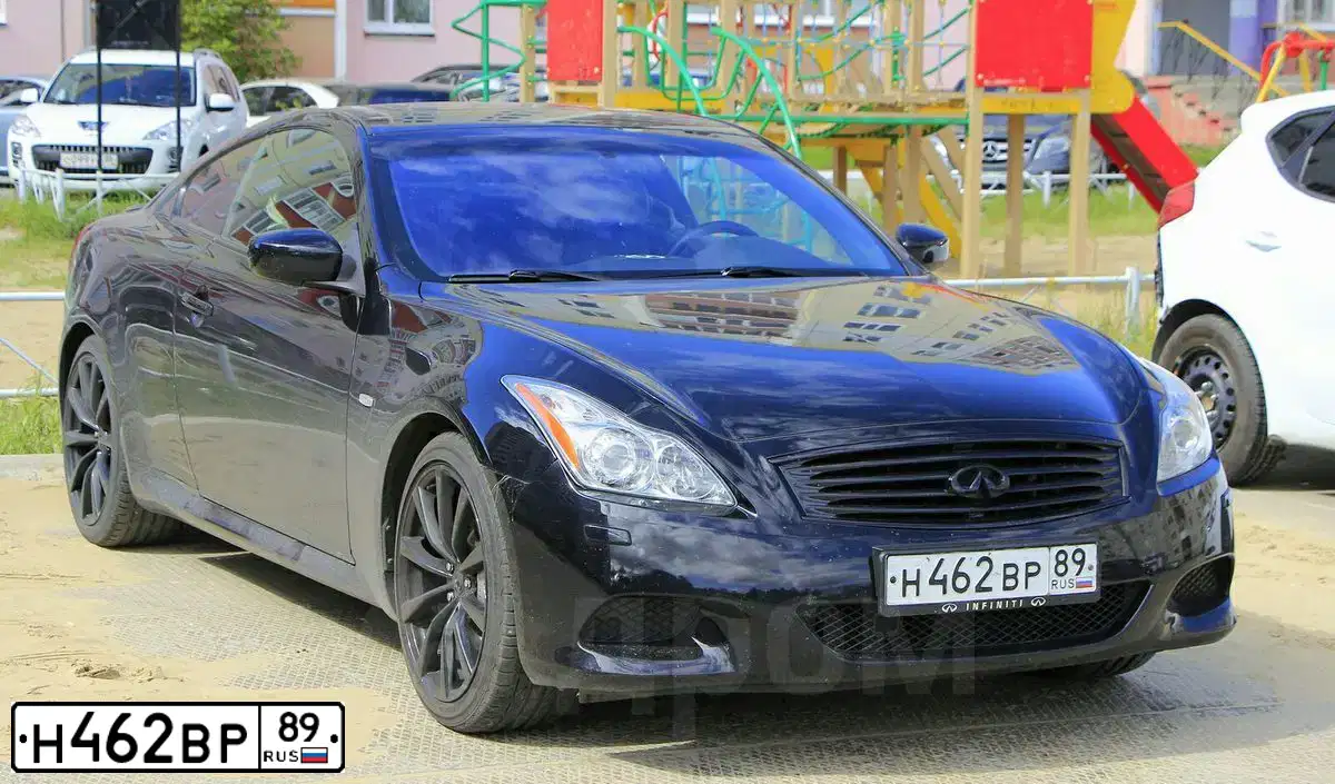 Фото автомобиля INFINITI G37, 2008 — госномер Е707АН186. Цвет: ЧЕРНЫЙ