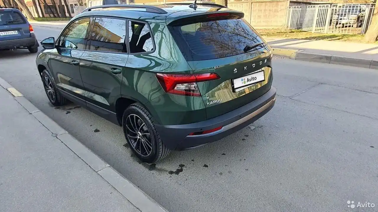 Фото автомобиля FORD FOCUS, 2009 — госномер Т737СУ98. Цвет: ТЕМНО-СЕРЫЙ
