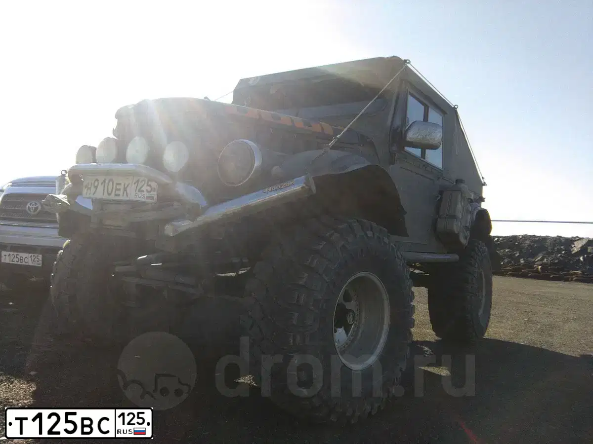 Фото автомобиля TOYOTA TUNDRA, 2007 — госномер Т125ВС125. Цвет: СЕРЫЙ