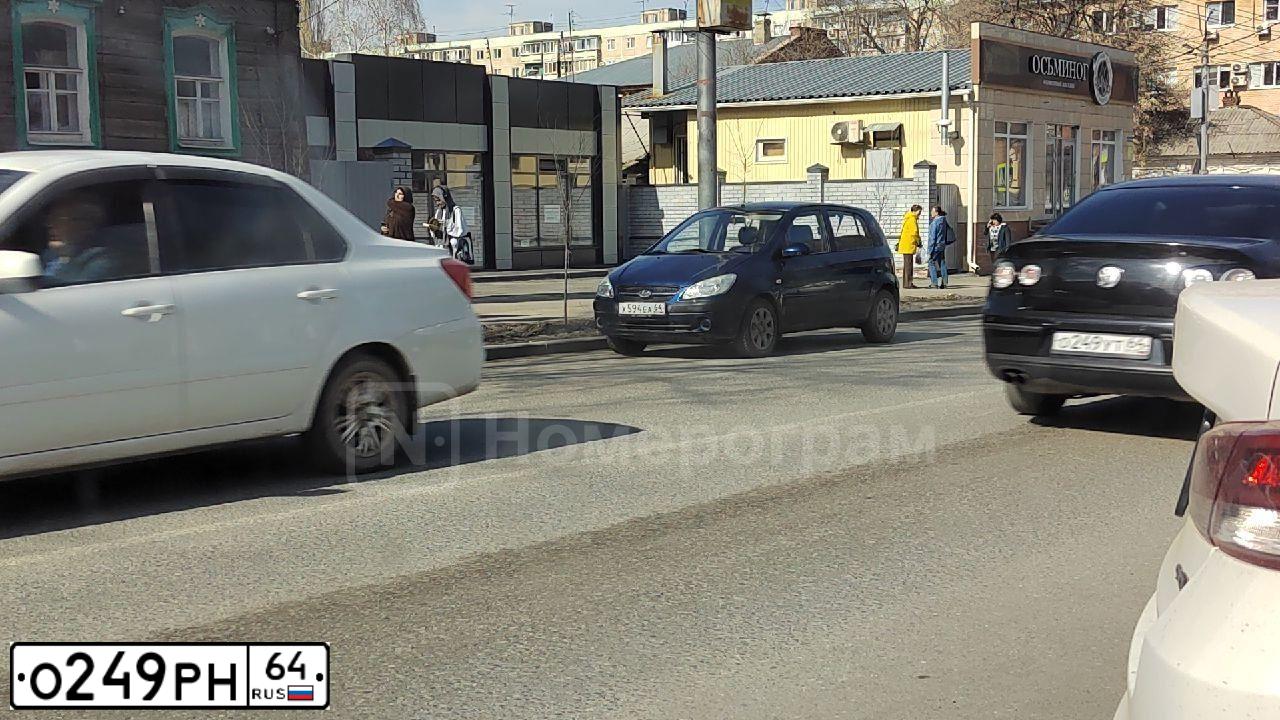 Фото автомобиля VAZ ВАЗ 21102, 1999 — госномер М440МВ164. Цвет: ЯРКО БЕЛЫЙ