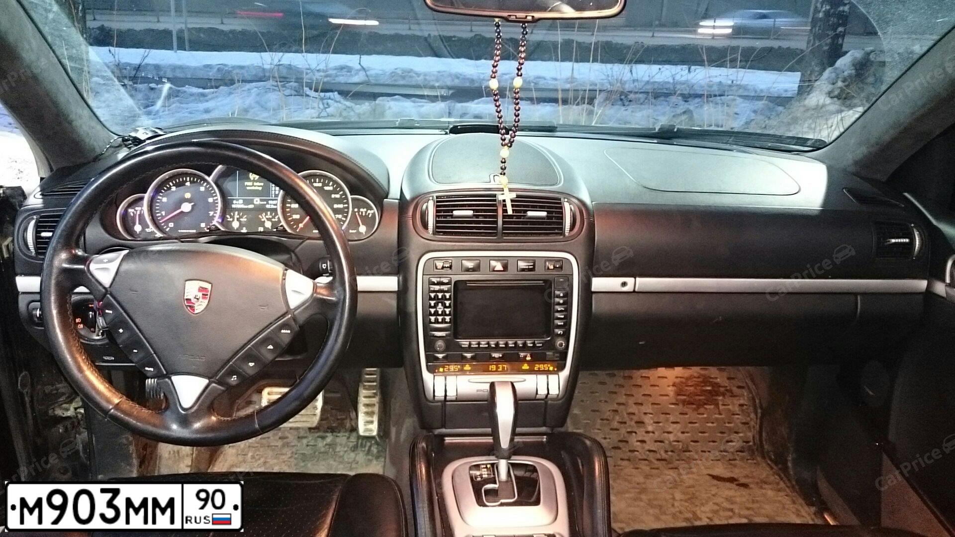 Фото автомобиля PORSCHE CAYENNE, 2017 — госномер О459ХР46. Цвет: ЧЕРНЫЙ