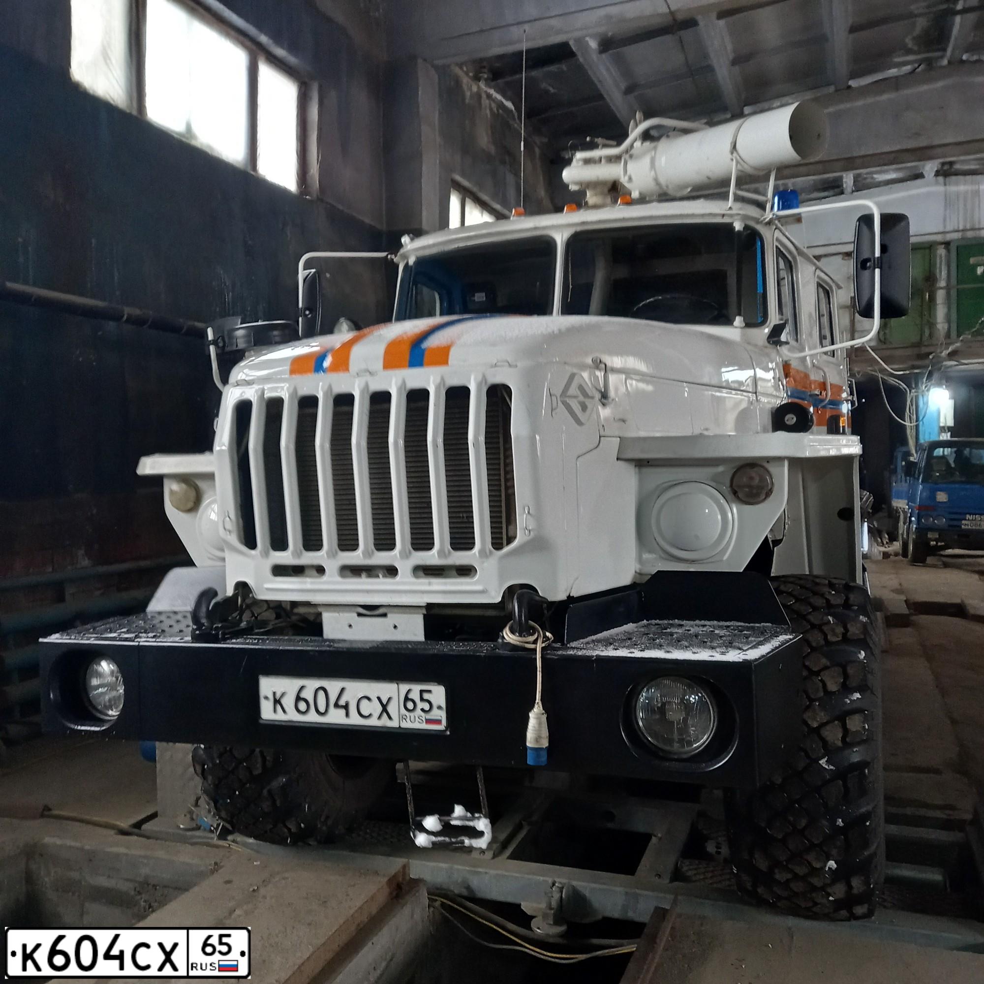 Фото автомобиля URAL 4320 /6X6/, 2008 — госномер К604СХ65. Цвет: ГОСТ Р 50574-2002