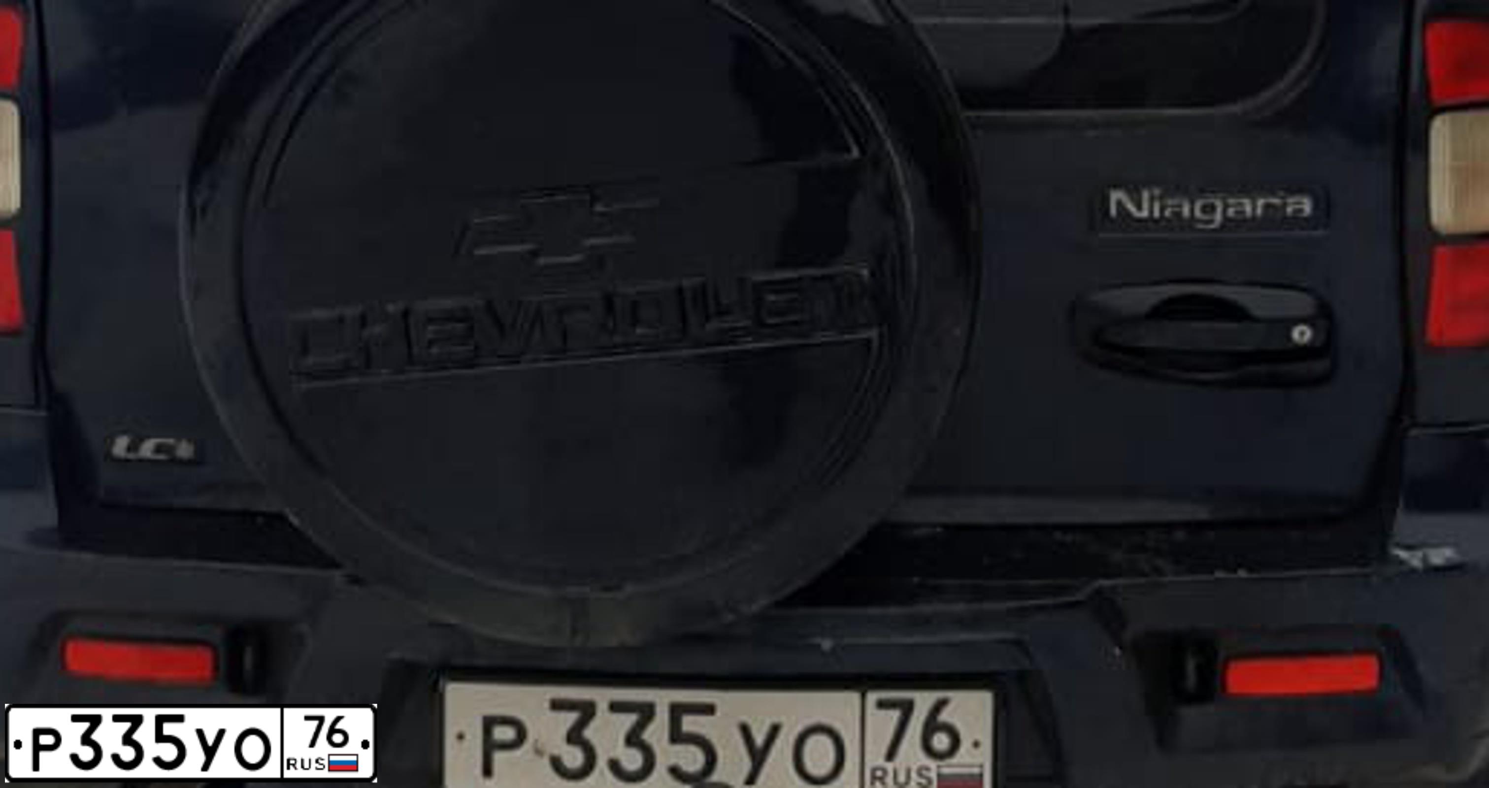 Фото автомобиля CHEVROLET T NIVA, 2006 — госномер В684ОР76. Цвет: ЧЕРНЫЙ