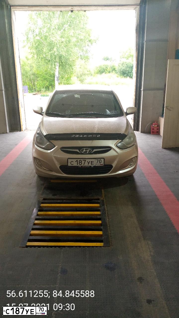 Фото автомобиля HYUNDAI SOLARIS, 2012 — госномер О644ТО777. Цвет: СВЕТЛО-КОРИЧНЕВЫЙ