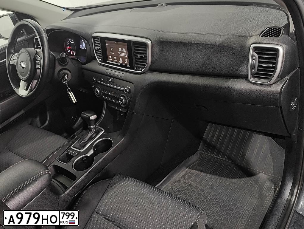 Фото автомобиля KIA SORENTO, 2019 — госномер А979НО799. Цвет: СИНИЙ