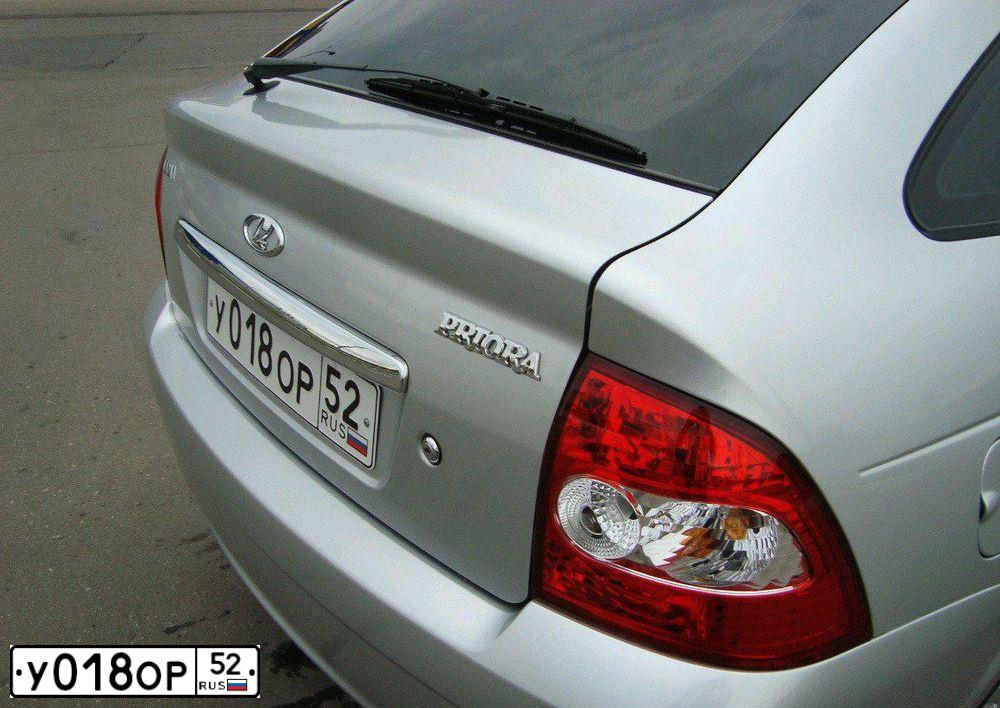 Фото автомобиля LADA 2172 PRIORA, 2008 — госномер У018ОР52. Цвет: СВЕТЛО-СЕРЕБР.МЕТАЛЛ
