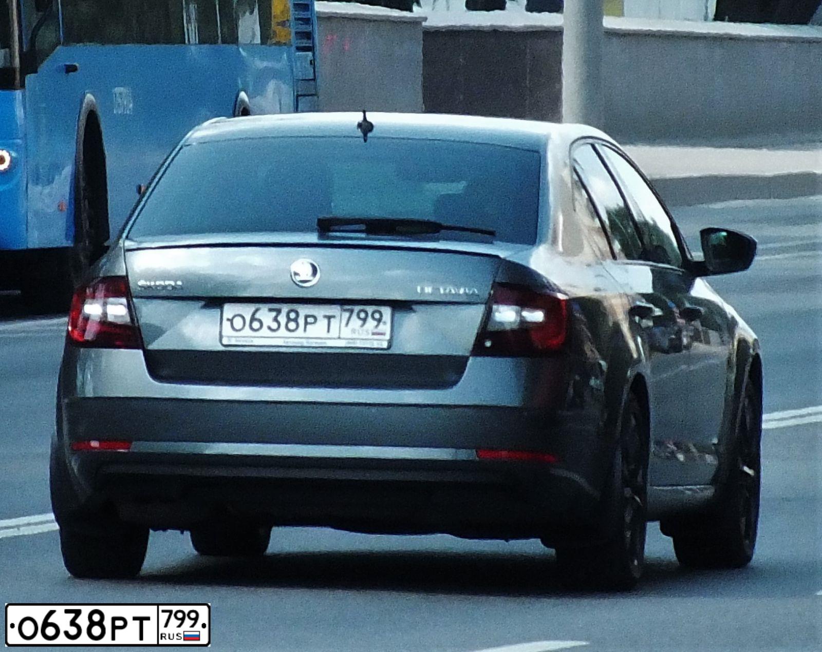 Фото автомобиля BMW SERIE 5, 2012 — госномер Т637НО124