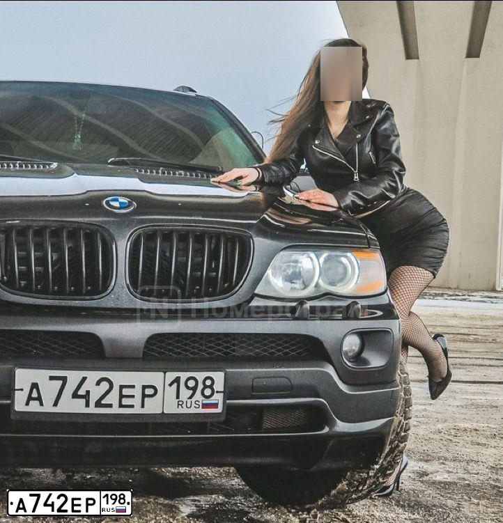 Фото автомобиля BMW X5, 2005 — госномер Р863РР178