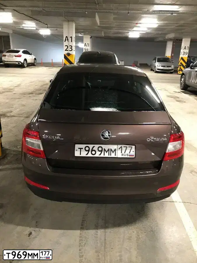 Фото автомобиля MERCEDES BENZ E 200, 2017 — госномер А819РТ252. Цвет: ЧЕРНЫЙ