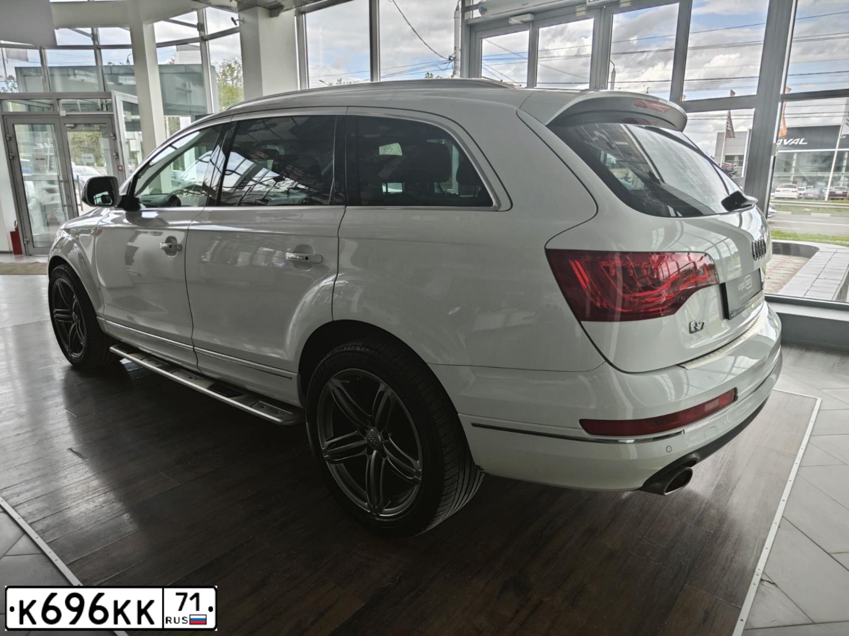 Фото автомобиля MITSUBISHI OUTLANDER, 2007 — госномер К696КК71. Цвет: СЕРЕБРИСТЫЙ