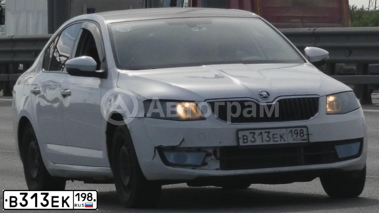 Фото автомобиля SKODA OCTAVIA, 2013 — госномер К712ОУ147. Цвет: Белый