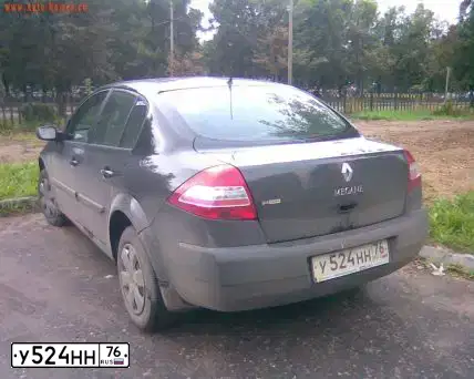 Фото автомобиля RENAULT MEGANE, 2008 — госномер У524НН76. Цвет: ЧЕРНЫЙ