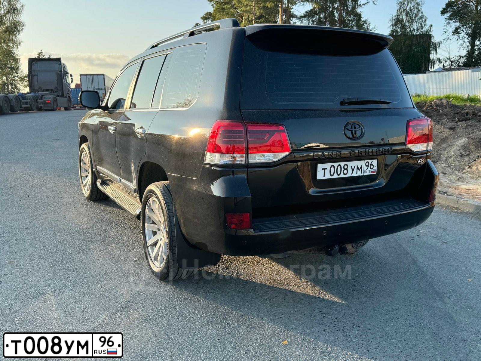 Фото автомобиля URAL 5557 /6X6/, 2007 — госномер Т008УМ96. Цвет: ГОЛУБОЙ
