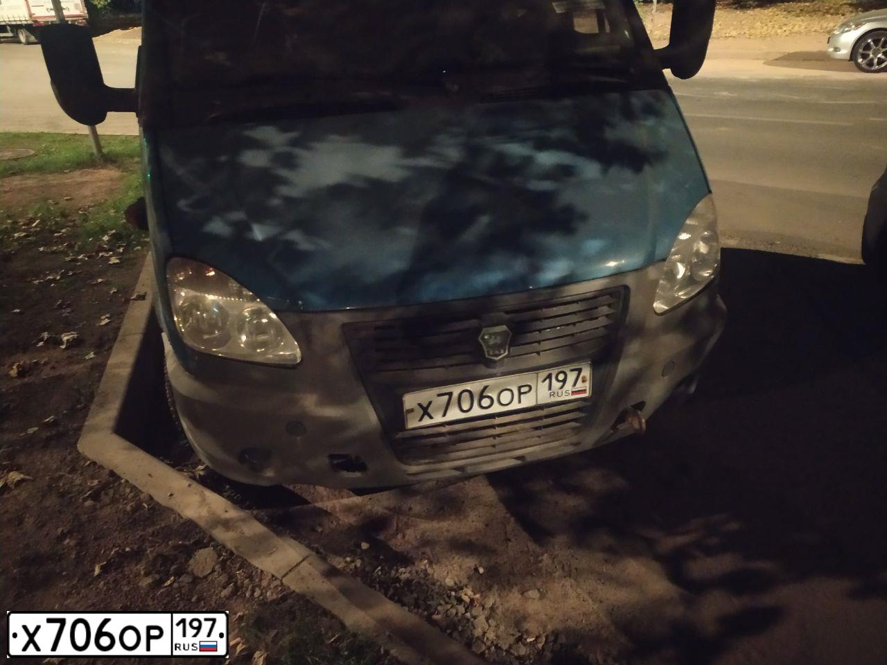 Фото автомобиля GAZ 3302 EL, 2011 — госномер Х706ОР197. Цвет: СИНИЙ