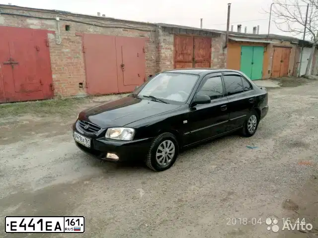 Фото автомобиля TAGAZ ACCENT, 2005 — госномер Е441ЕА161. Цвет: ЧЕРНЫЙ