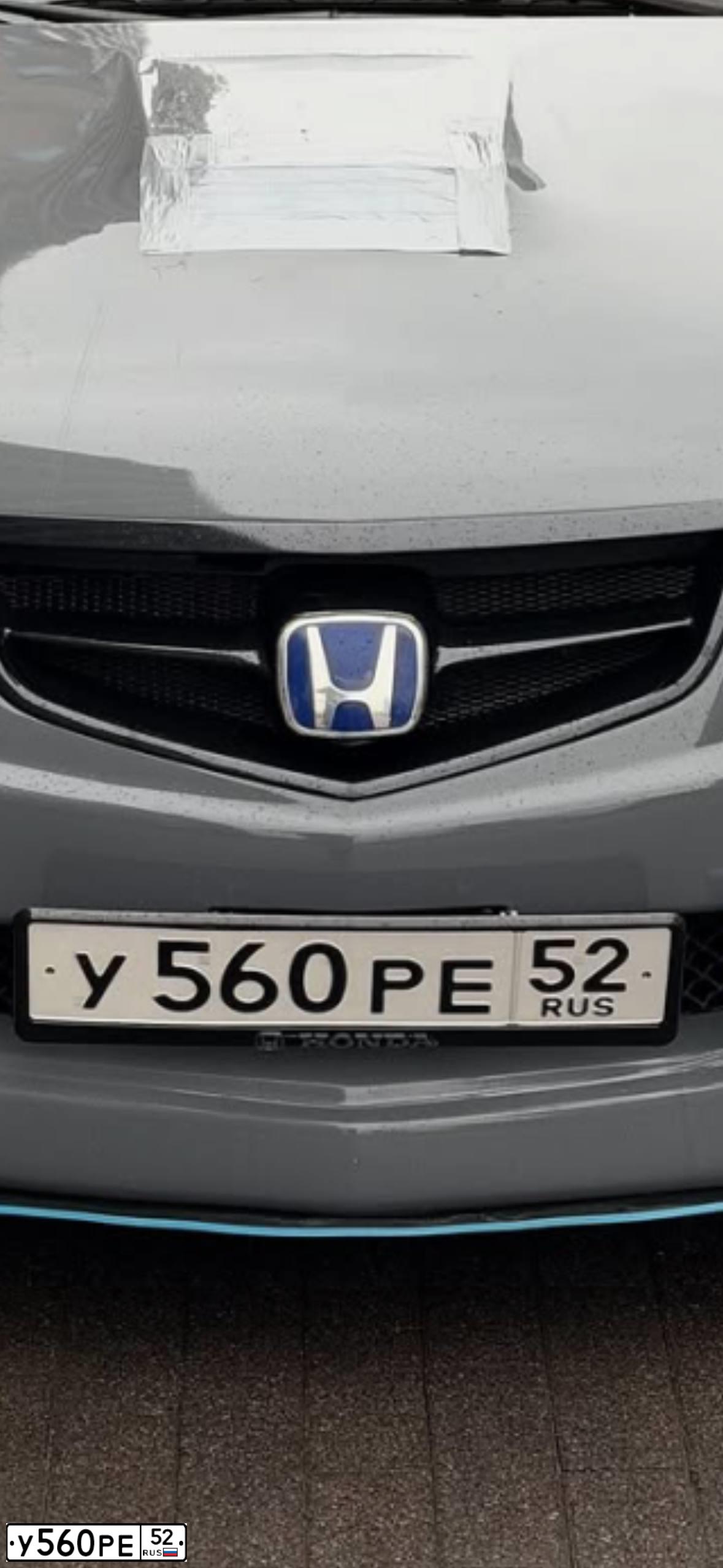 Фото автомобиля HONDA ACCORD, 2004 — госномер У560РЕ52. Цвет: СЕРЫЙ