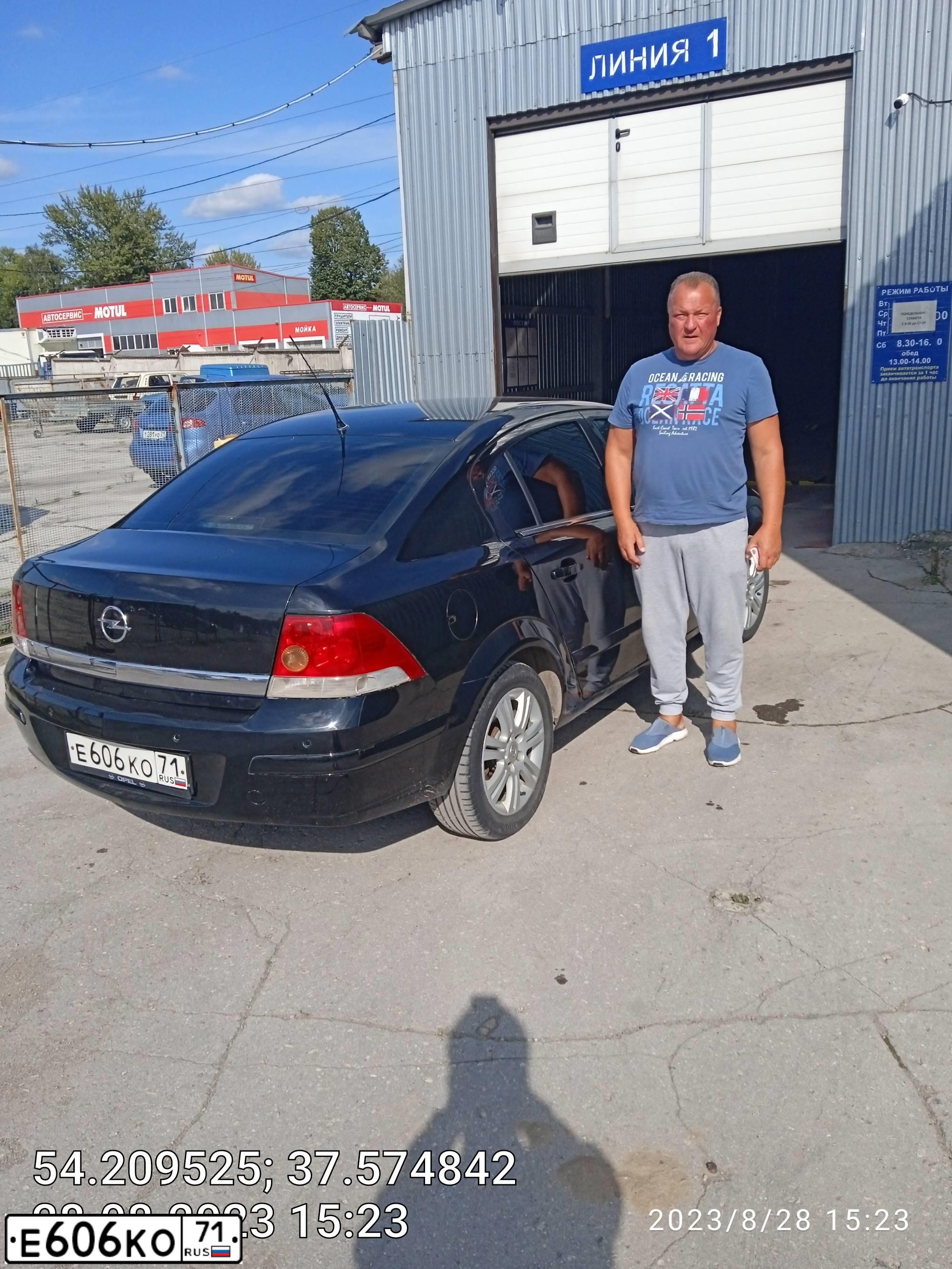 Фото автомобиля OPEL ASTRA, 2011 — госномер Е606КО71. Цвет: ЧЕРНЫЙ