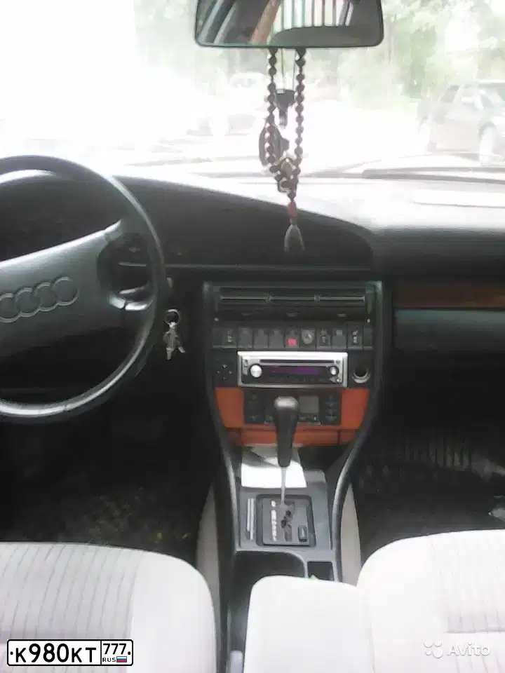 Фото автомобиля AUDI 100, 1991 — госномер Х797АМ199. Цвет: СИНИЙ