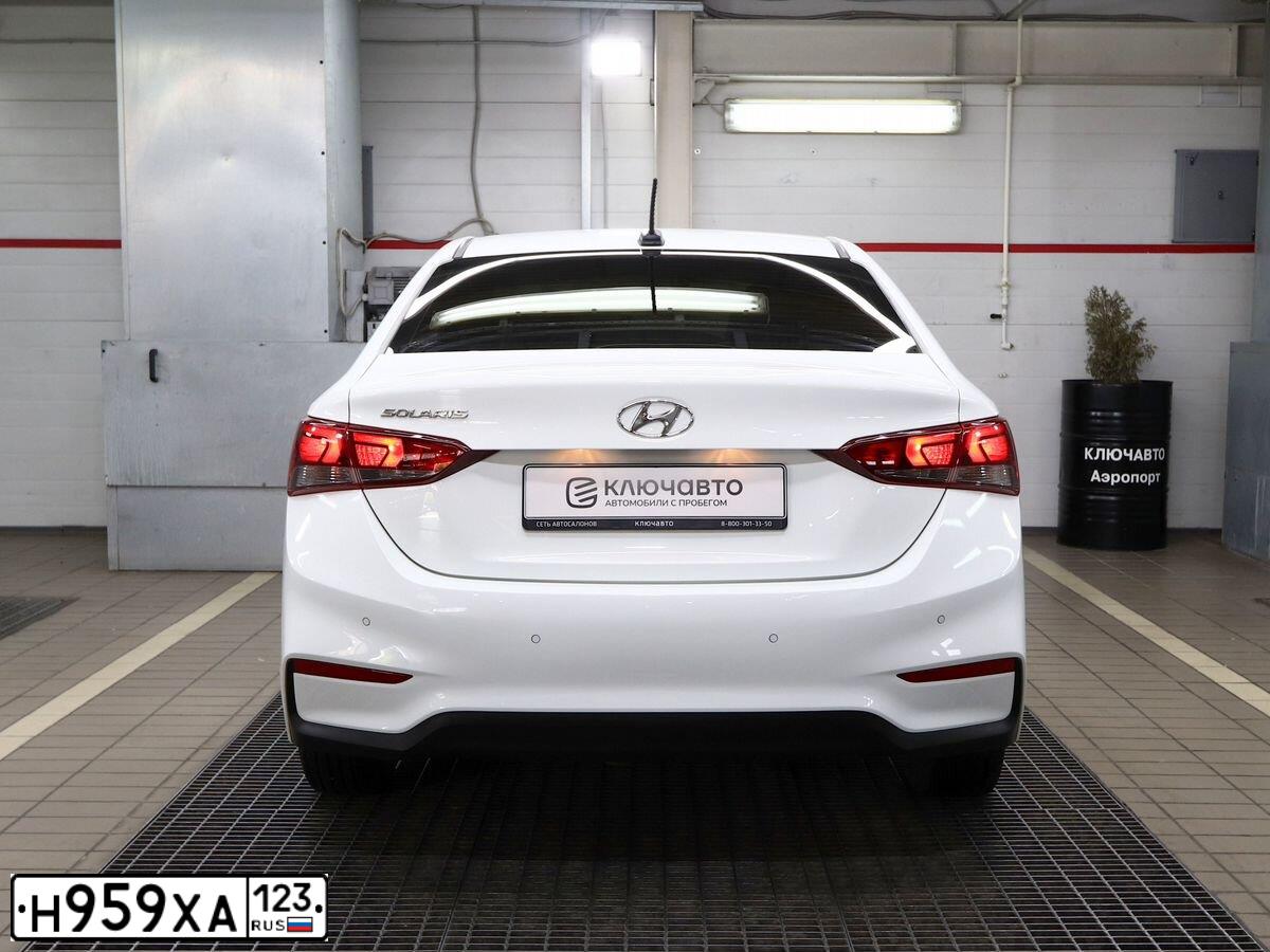 Фото автомобиля HYUNDAI SOLARIS, 2018 — госномер Р214ТХ193. Цвет: Белый