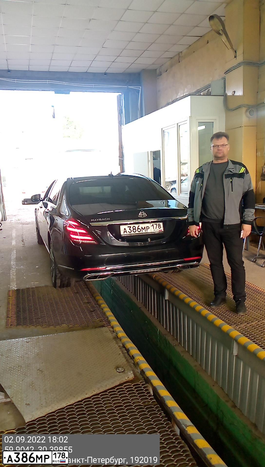 Фото автомобиля MERCEDES S-KLASSE, 2018 — госномер А386МР178. Цвет: ЧЕРНЫЙ
