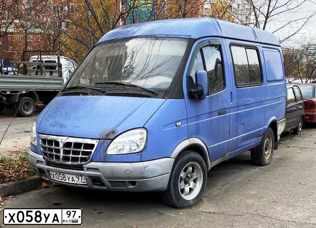 Фото автомобиля GAZ 2752 SOBOL, 2005 — госномер Х058УА97. Цвет: СВЕТЛО-ГОЛУБОЙ