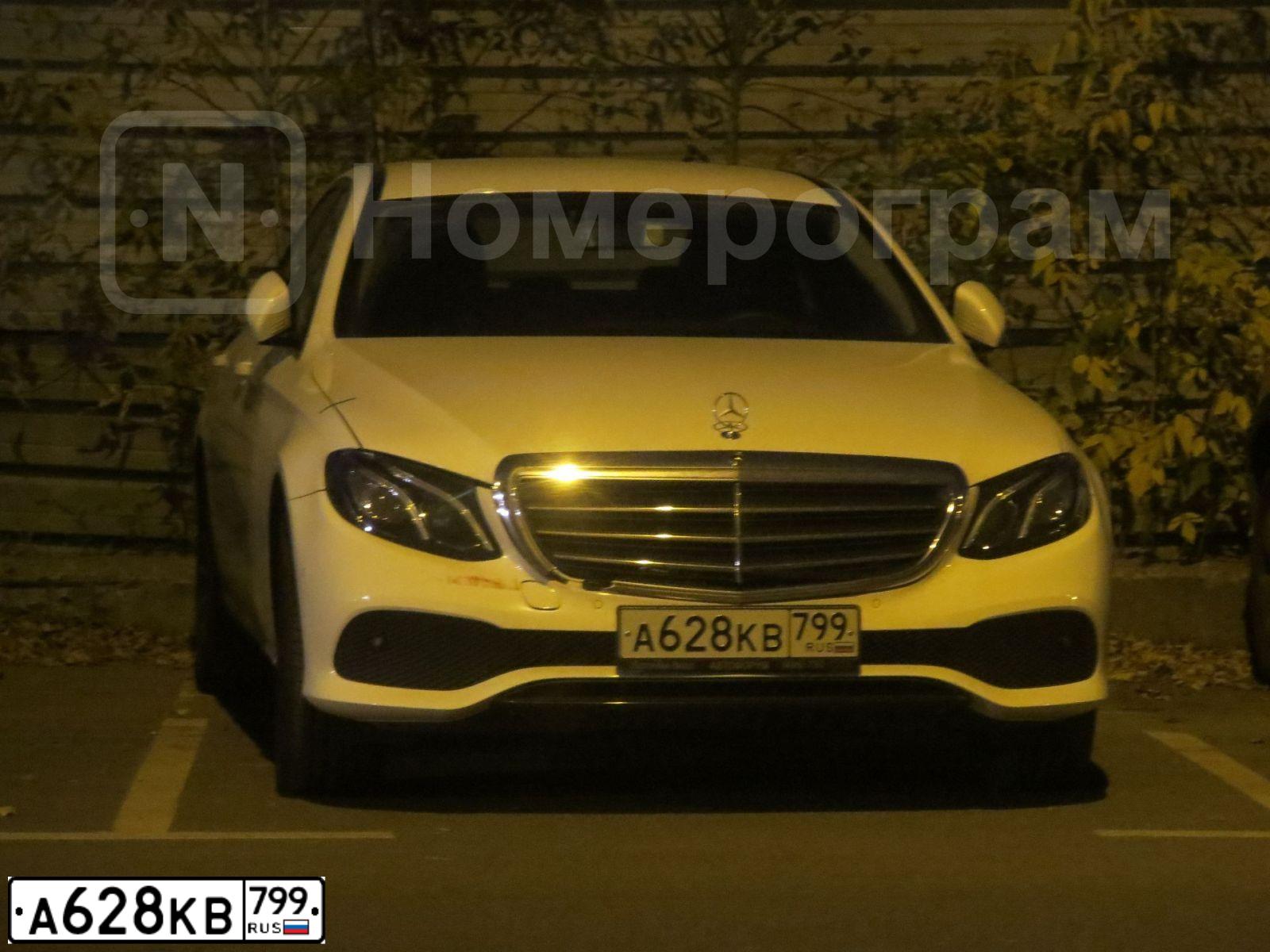 Фото автомобиля MERCEDES E-KLASSE, 2018 — госномер А628КВ799. Цвет: Белый