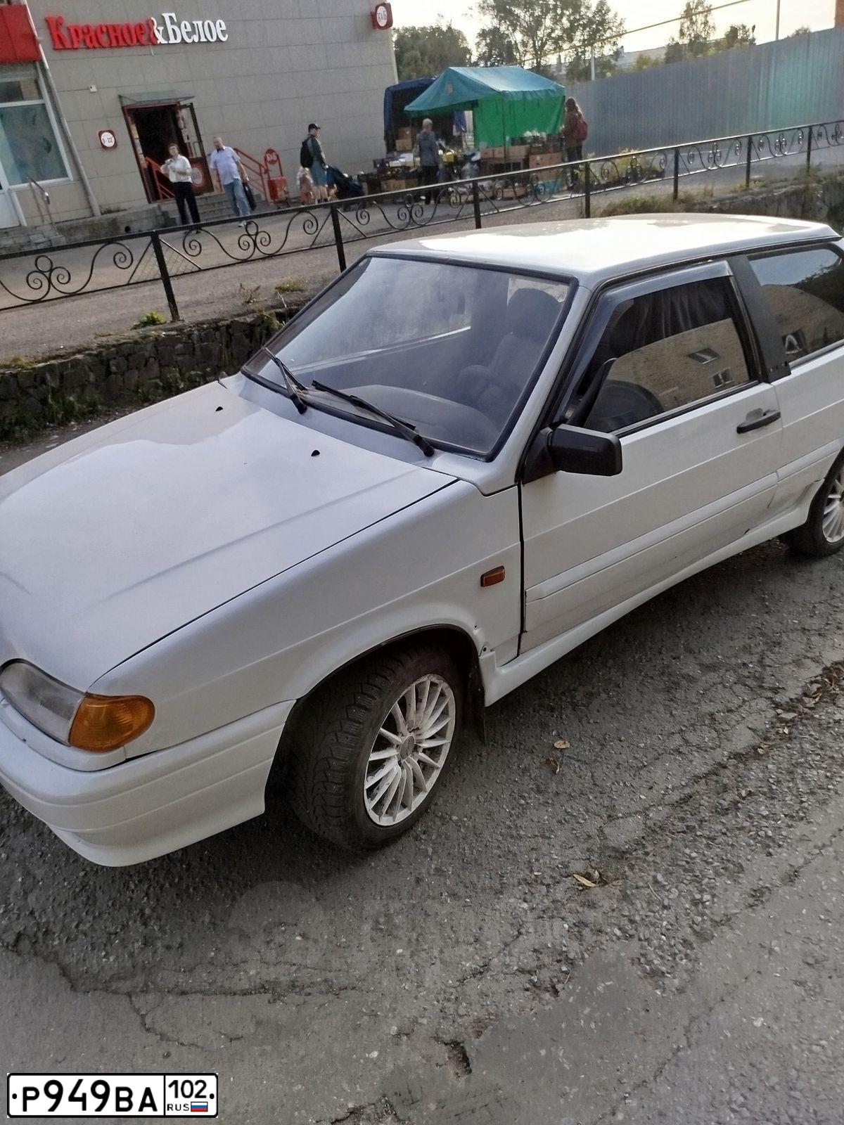 Фото автомобиля LADA 2113, 2012 — госномер У878ЕР774