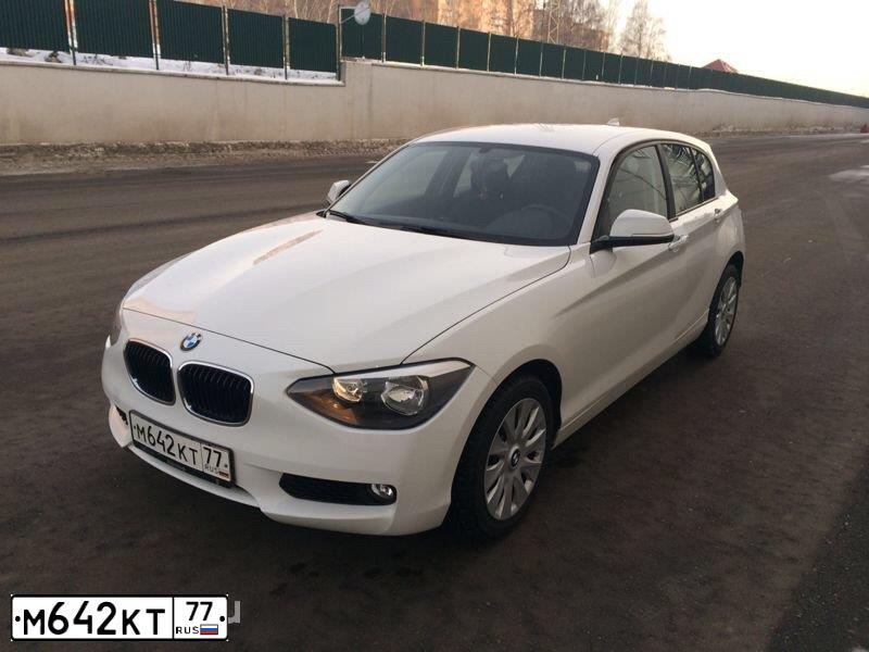Фото автомобиля BMW SERIE 1, 2013 — госномер О382НМ790. Цвет: Белый