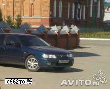 Фото автомобиля NISSAN PRIMERA, 1998 — госномер Н766УЕ26. Цвет: СИНЕ-ЗЕЛЕНЫЙ