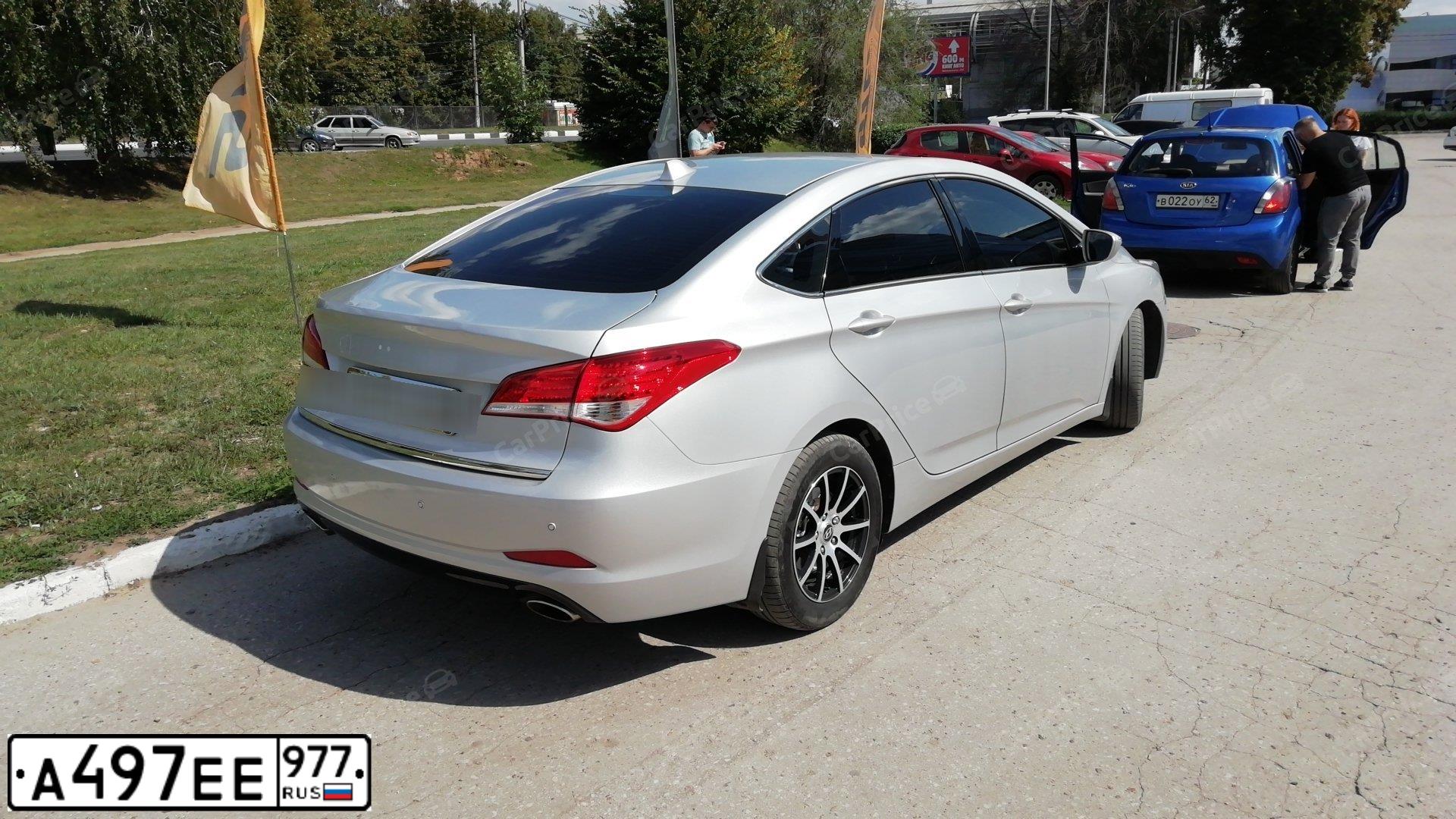 Фото автомобиля HYUNDAI I40, 2014 — госномер Н352РЕ82. Цвет: Серый