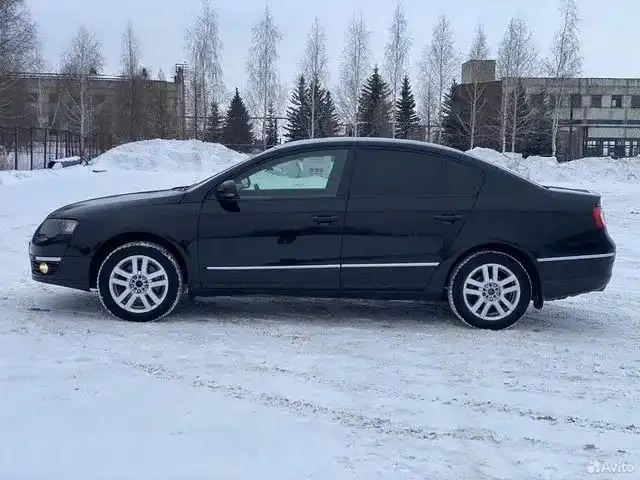 Фото автомобиля VOLKSWAGEN PASSAT, 2007 — госномер М150УЕ13. Цвет: ЧЕРНЫЙ