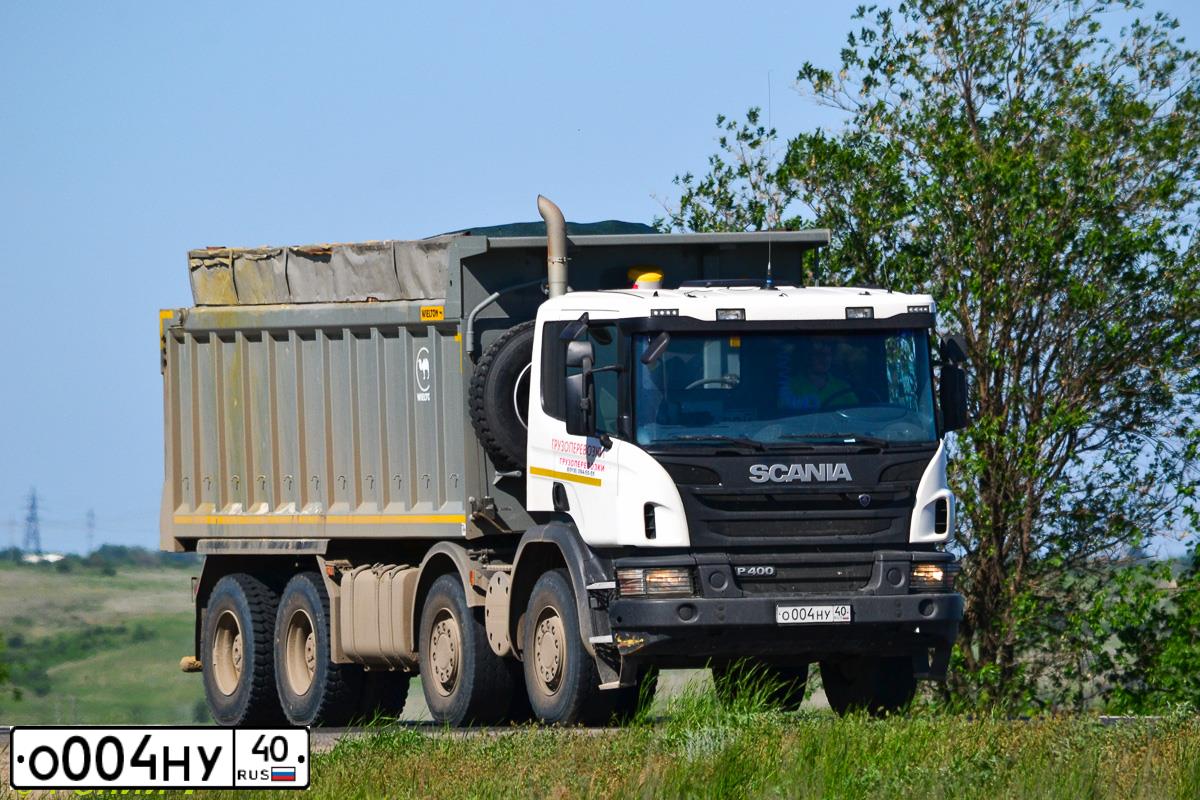 Фото автомобиля SCANIA SERIE P /8X4/, 2016 — госномер В836НУ702. Цвет: Белый