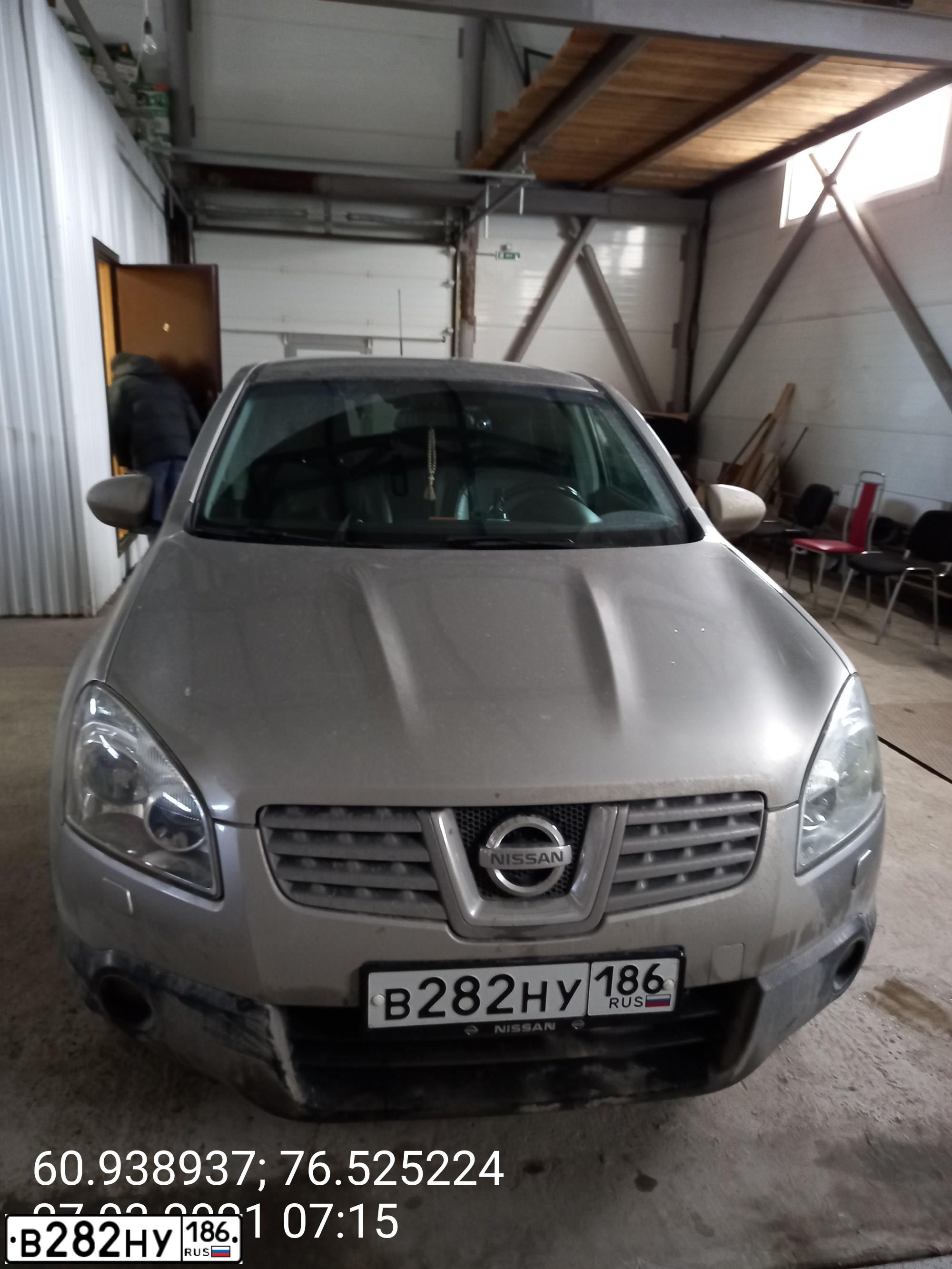 Фото автомобиля NISSAN QASHQAI, 2008 — госномер А009МХ45. Цвет: Серебристый