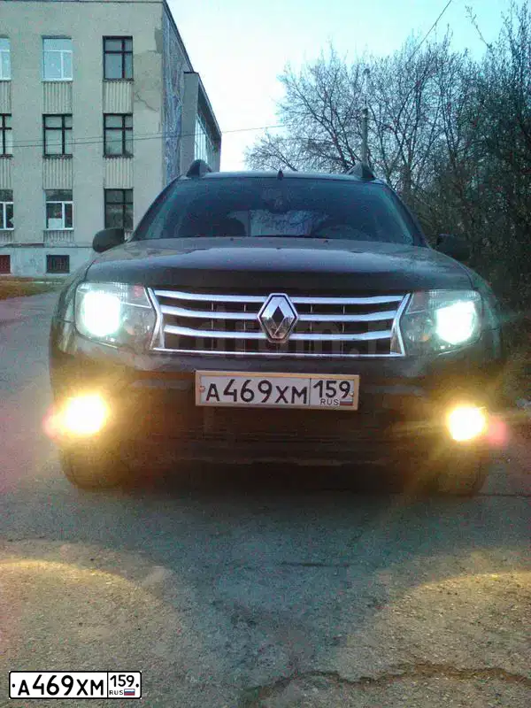 Фото автомобиля RENAULT DUSTER, 2012 — госномер К545НК134. Цвет: ЧЕРНЫЙ