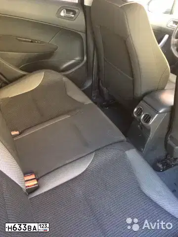 Фото автомобиля PEUGEOT 308, 2008 — госномер Р519АР185