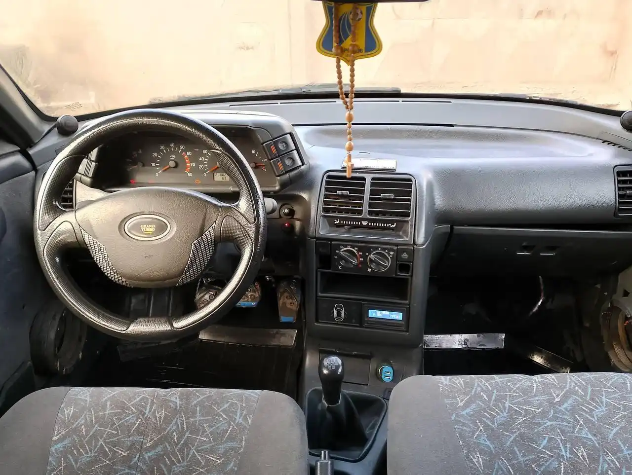 Фото автомобиля LADA 2110, 2004 — госномер С839ОУ761. Цвет: СЕРЕБРИСТО ЖЕЛТЫЙ