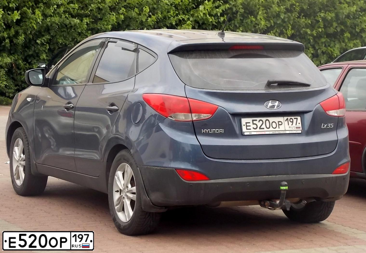 Фото автомобиля HYUNDAI IX35, 2011 — госномер Е520ОР197. Цвет: СИНИЙ ТЕМНЫЙ