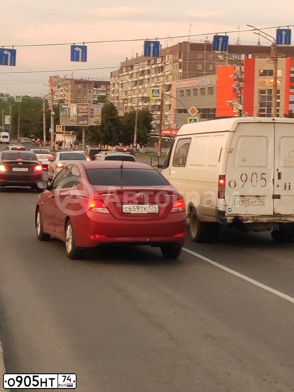Фото автомобиля ВАЗ21102, 2003 — госномер О905НТ174. Цвет: СЕРЕБРИСТЫЙ