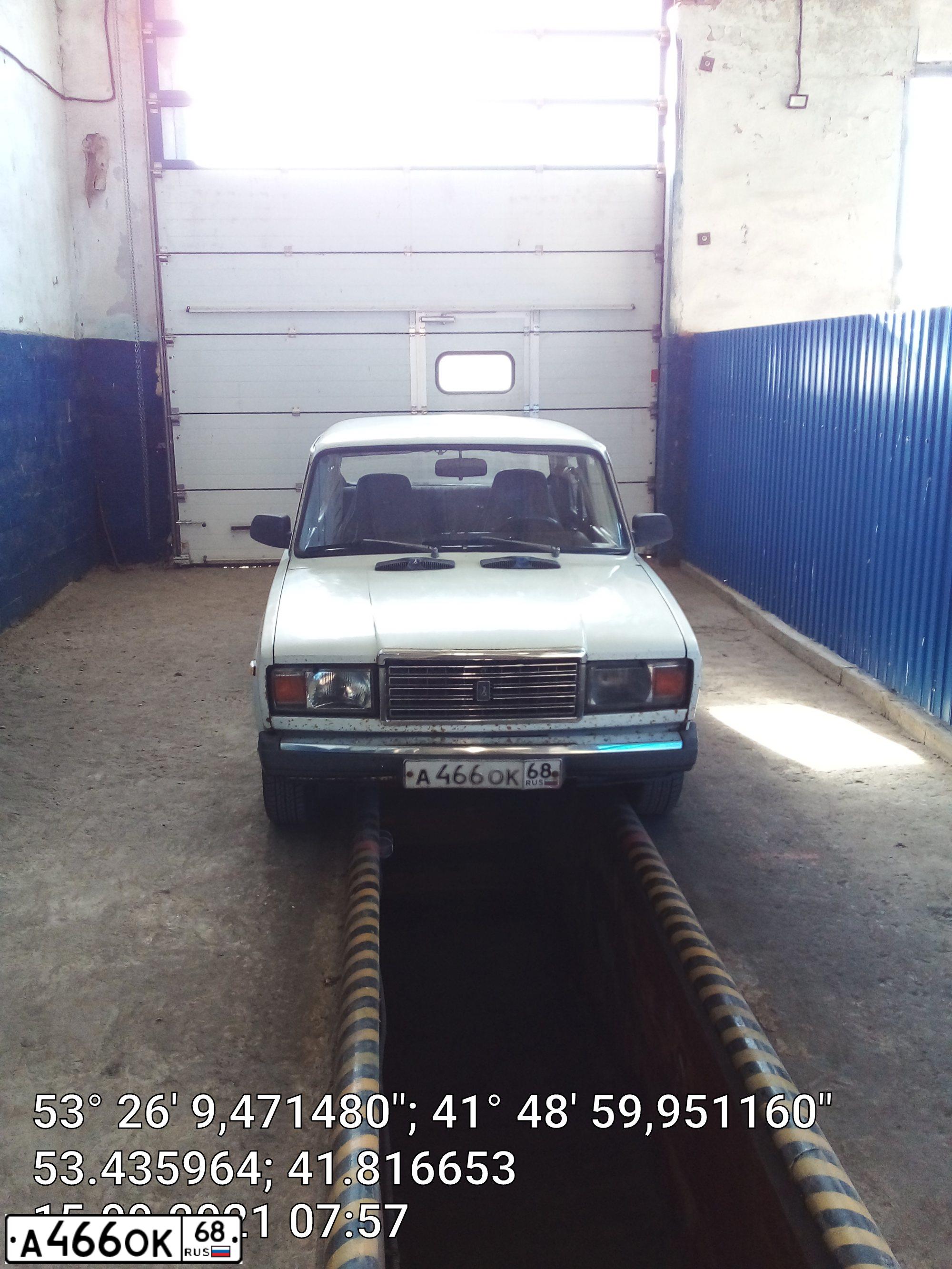 Фото автомобиля LADA 2107, 1974 — госномер А466ОК68. Цвет: БЕЛЫЙ