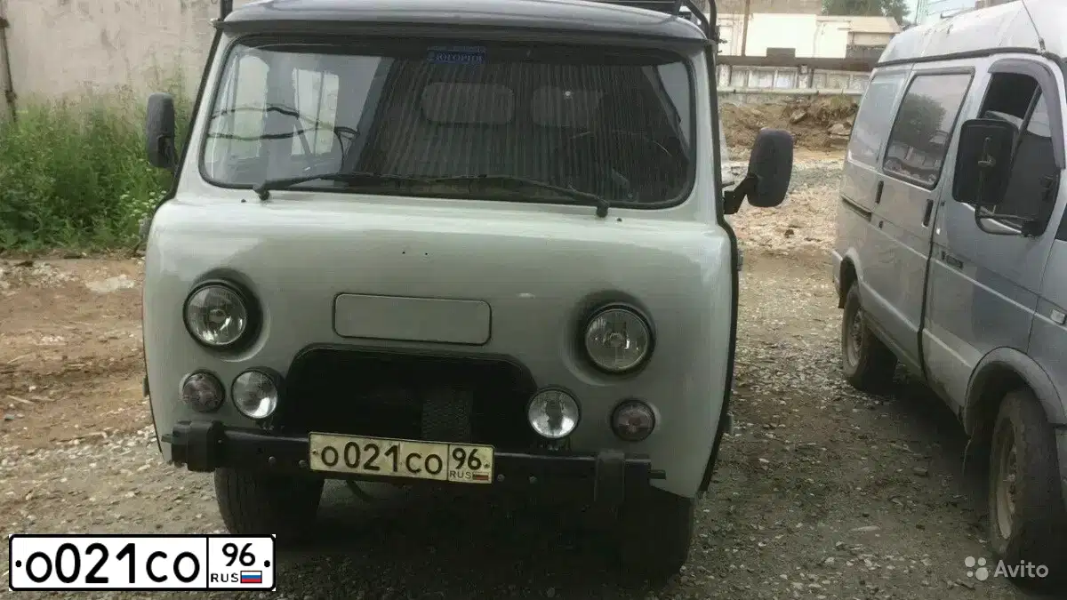 Фото автомобиля UAZ 3909, 2004 — госномер О021СО96. Цвет: СЕРЫЙ