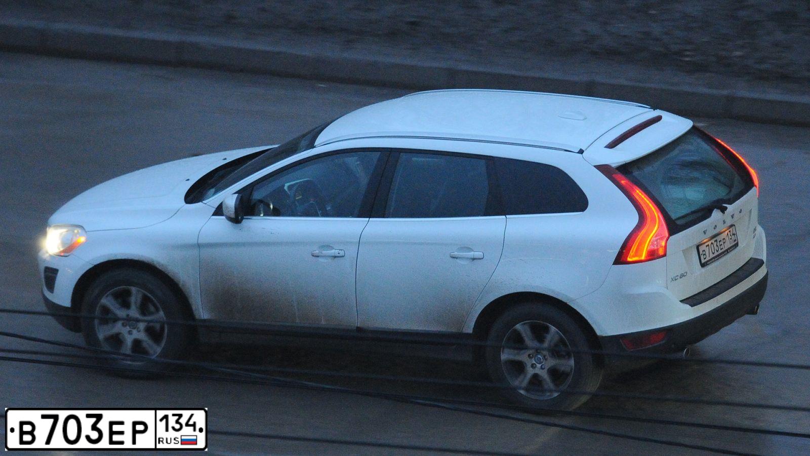 Фото автомобиля VOLVO XC60, 2011 — госномер С976ТВ123. Цвет: БЕЛЫЙ