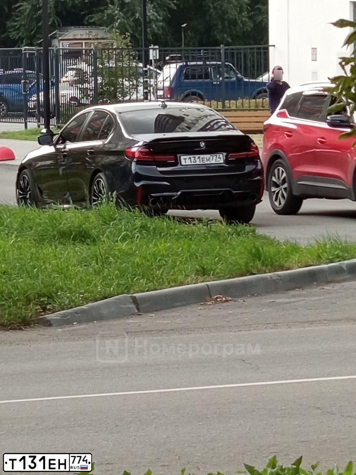 Фото автомобиля HONDA LEGEND, 2008 — госномер Т131ЕН774. Цвет: ЧЕРНЫЙ