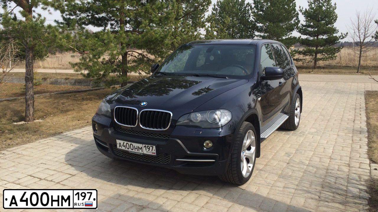 Фото автомобиля BMW X5, 2008 — госномер А400НМ197. Цвет: СИНИЙ