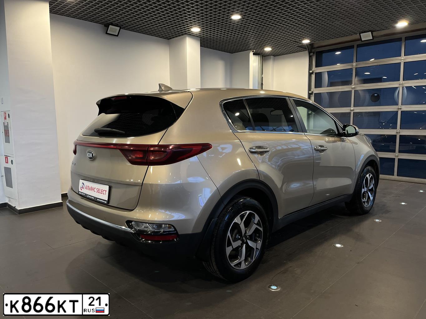 Фото автомобиля KIA SPORTAGE, 2019 — госномер К866КТ21. Цвет: СВЕТЛО-КОРИЧНЕВЫЙ
