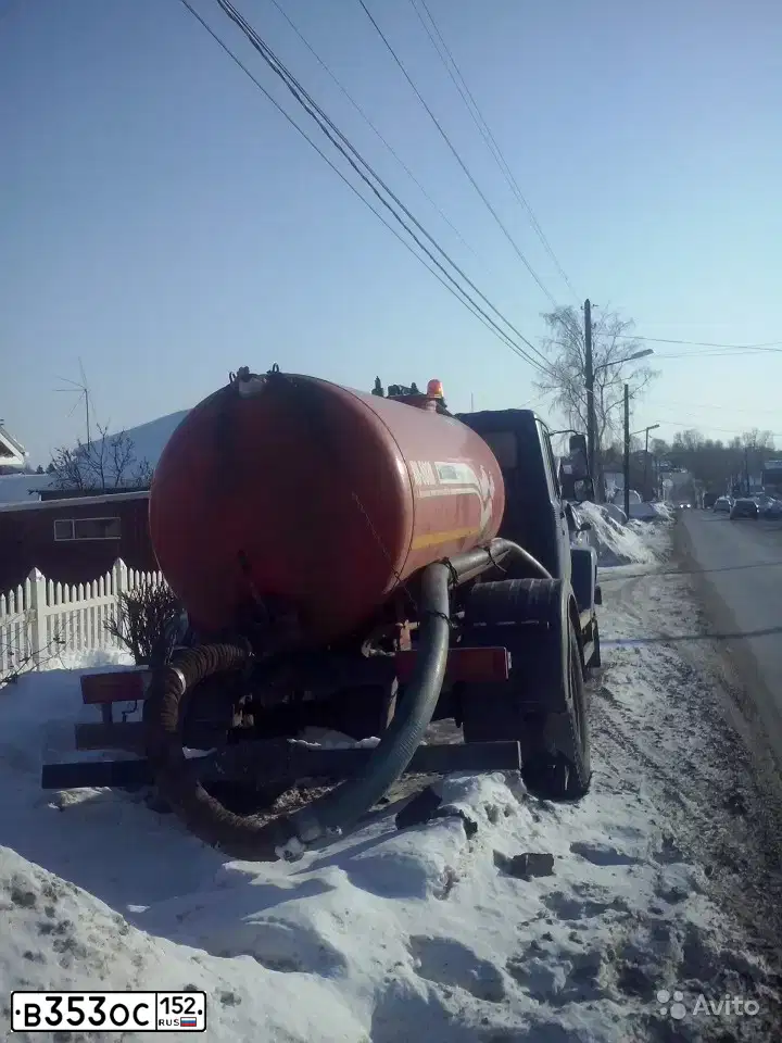 Фото автомобиля GAZ 3307, 1993 — госномер В353ОС152. Цвет: синий