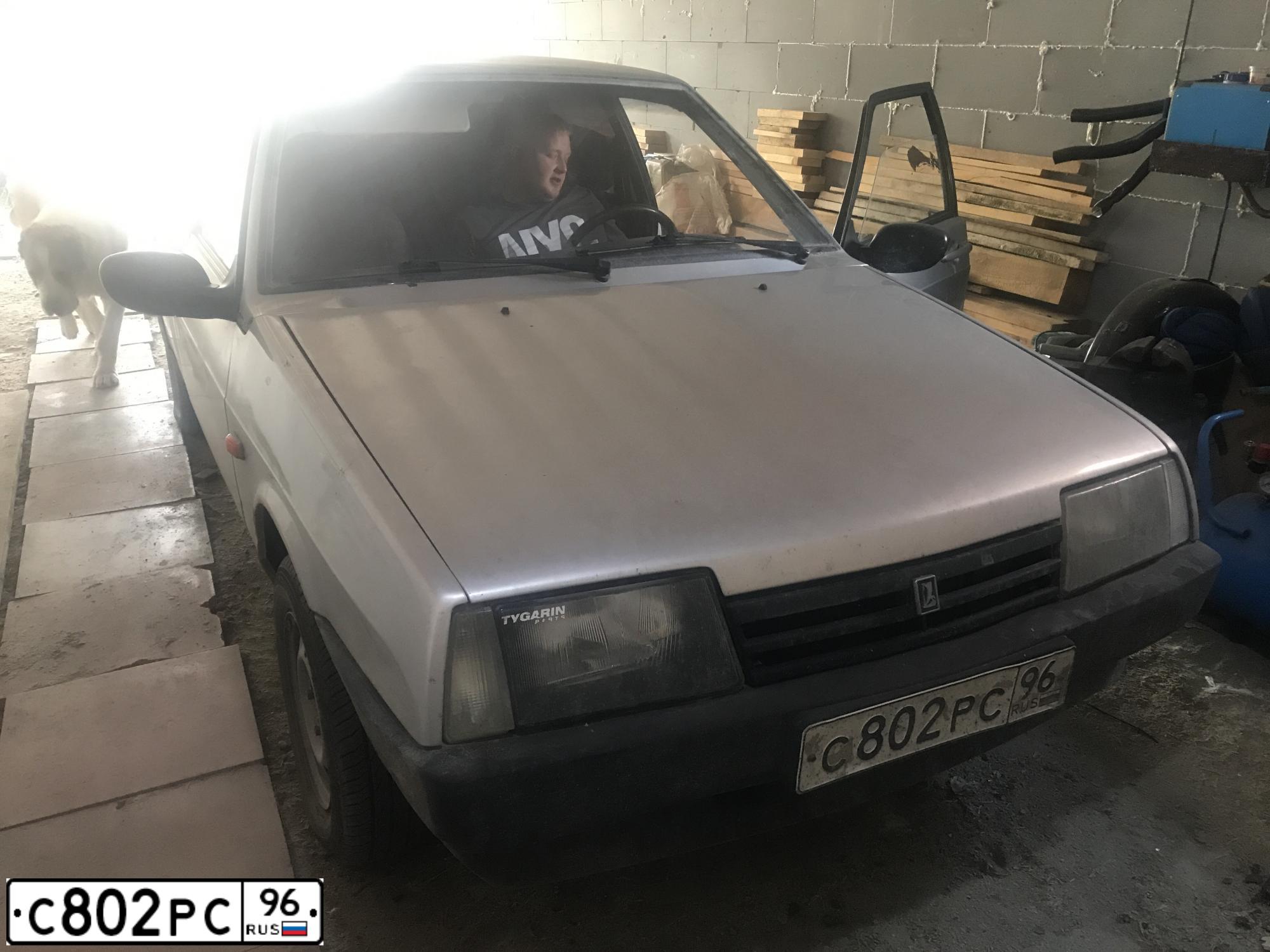Фото автомобиля LADA 2109 SAMARA, 2002 — госномер С802РС96. Цвет: СВЕТЛО-СЕРЫЙ
