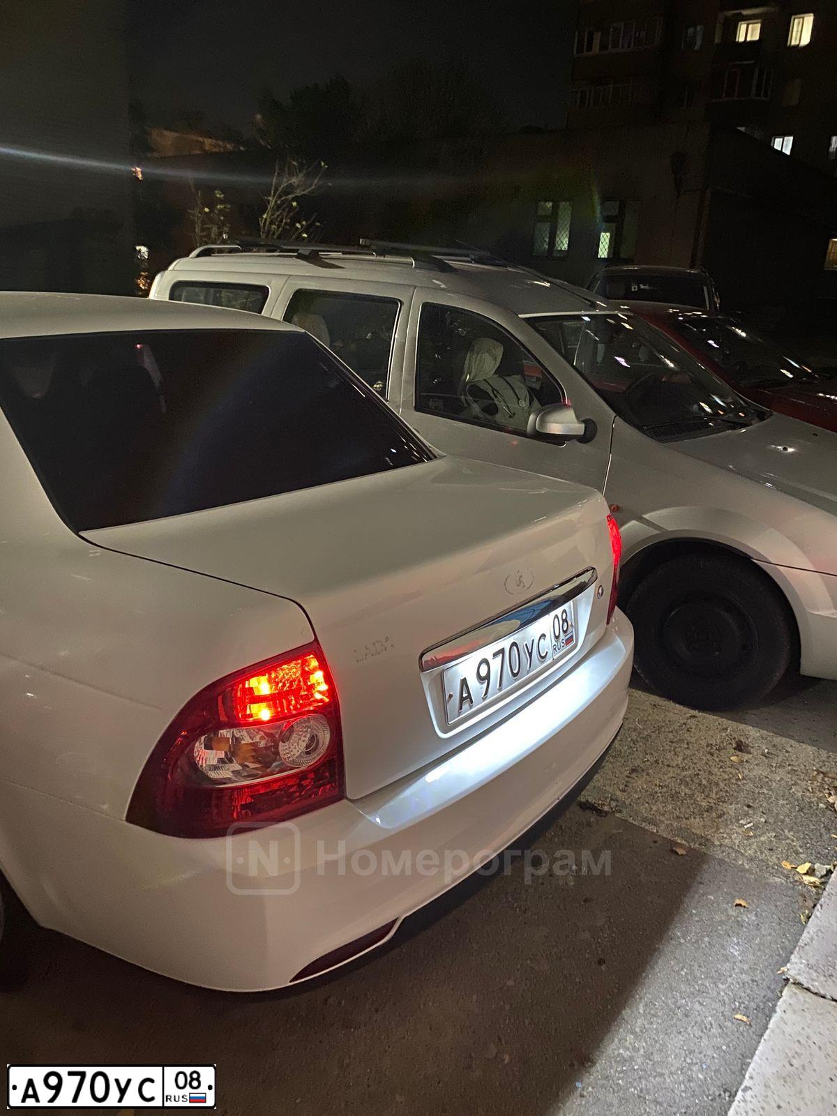 Фото автомобиля LADA 2170 PRIORA, 2011 — госномер А970УС08. Цвет: Белый