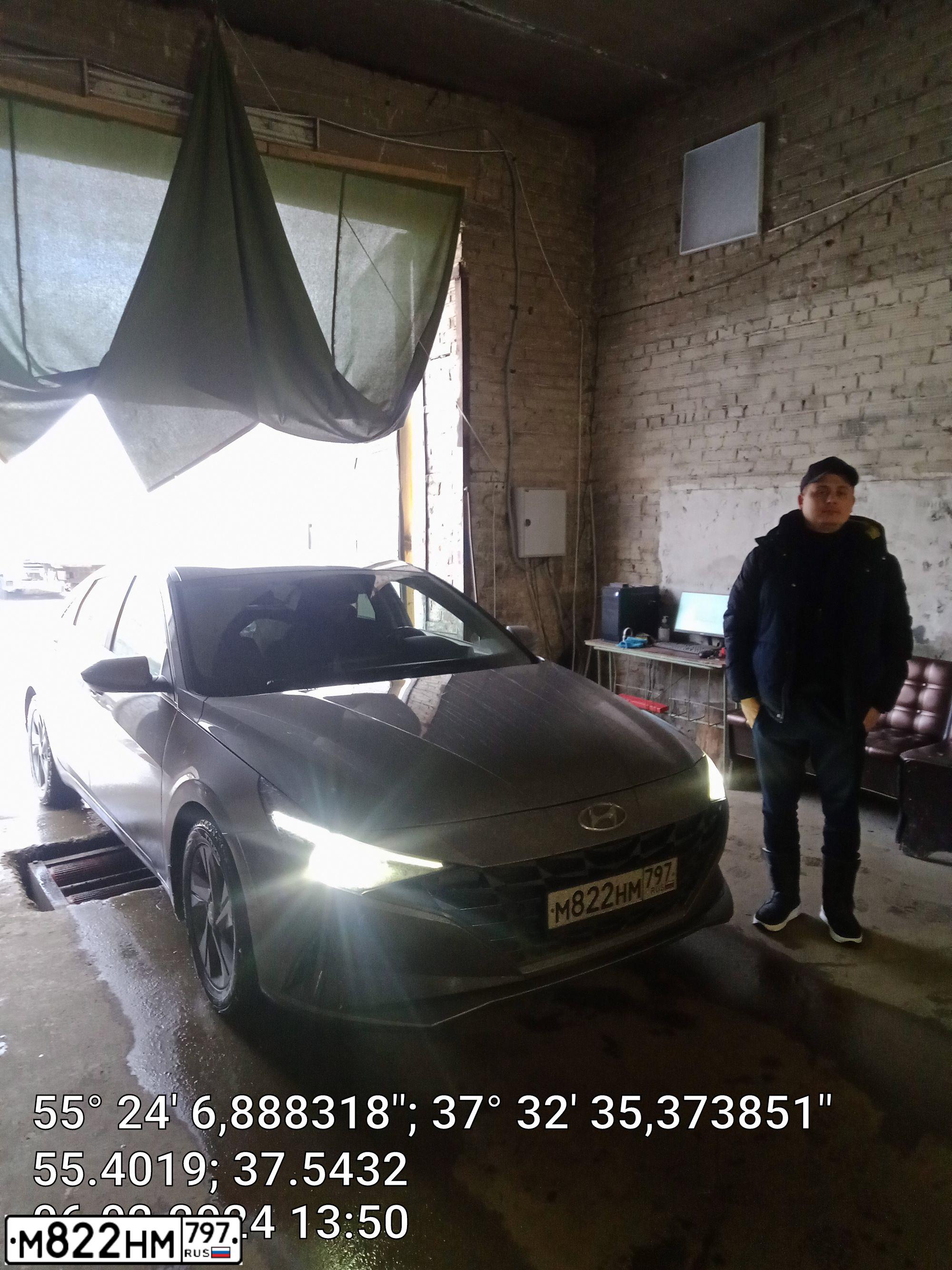 Фото автомобиля HYUNDAI ELANTRA, 2020 — госномер М822НМ797. Цвет: СЕРЫЙ