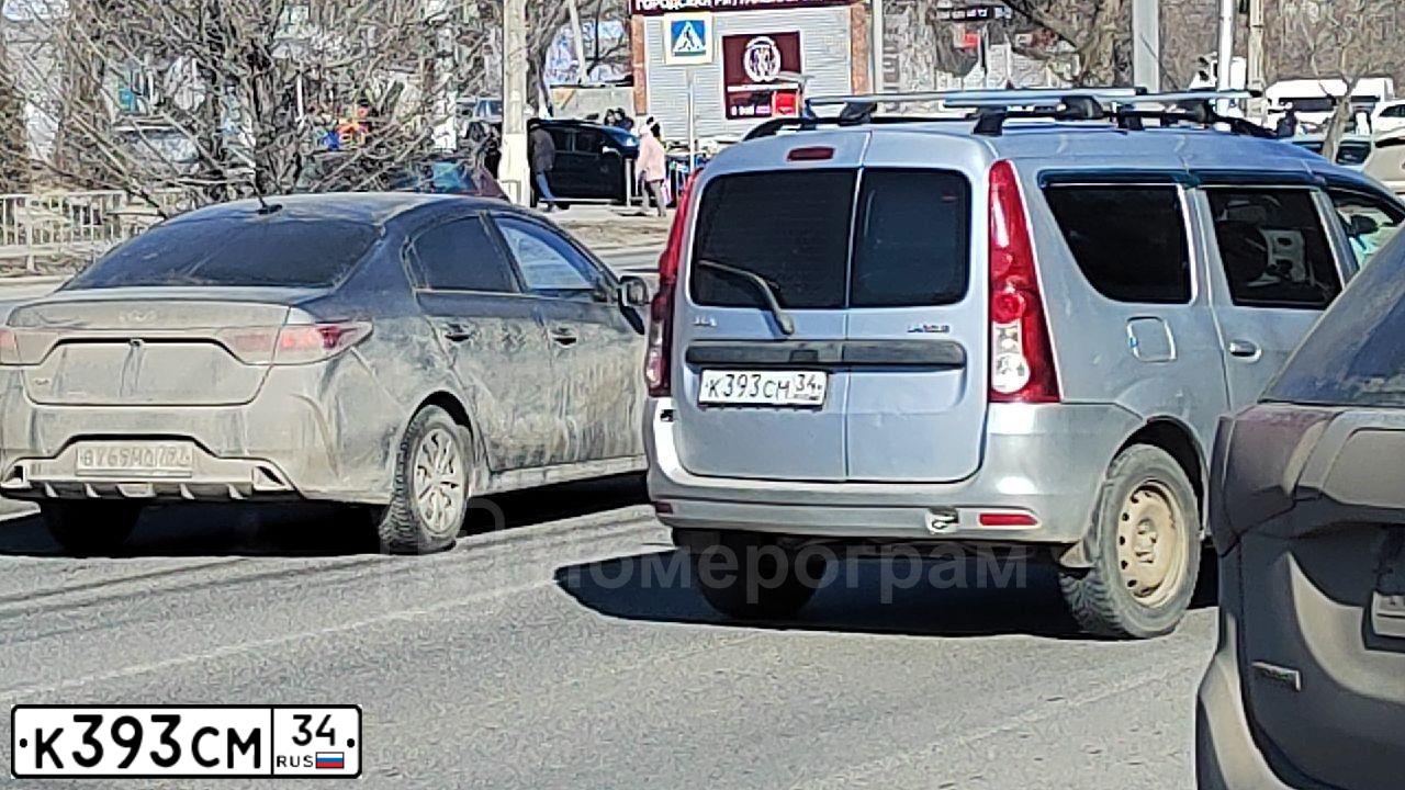Фото автомобиля MITSUBISHI OUTLANDER, 2010 — госномер М478УН82. Цвет: ЧЕРНЫЙ